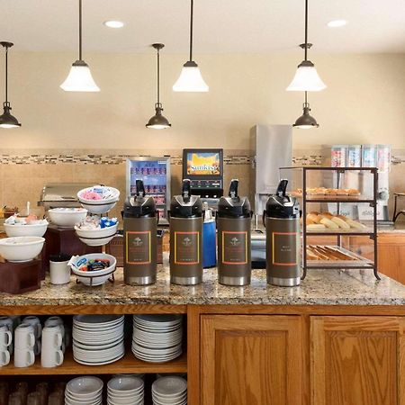 Country Inn & Suites By Radisson, Davenport, Ia Esterno foto